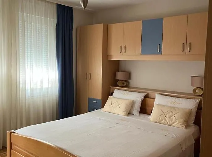 Adriana Apartamento *